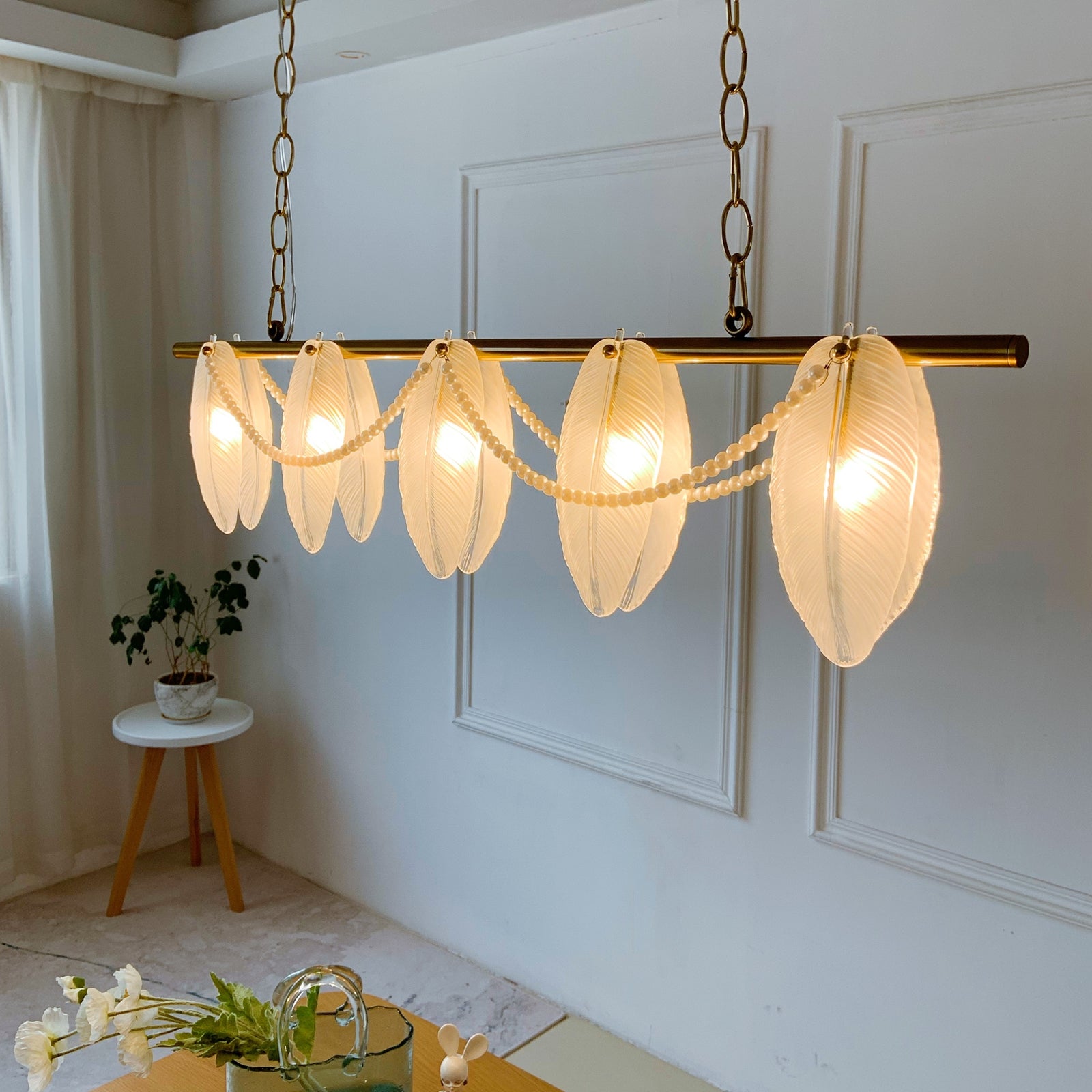 Modern pendant light fixture with glass shades