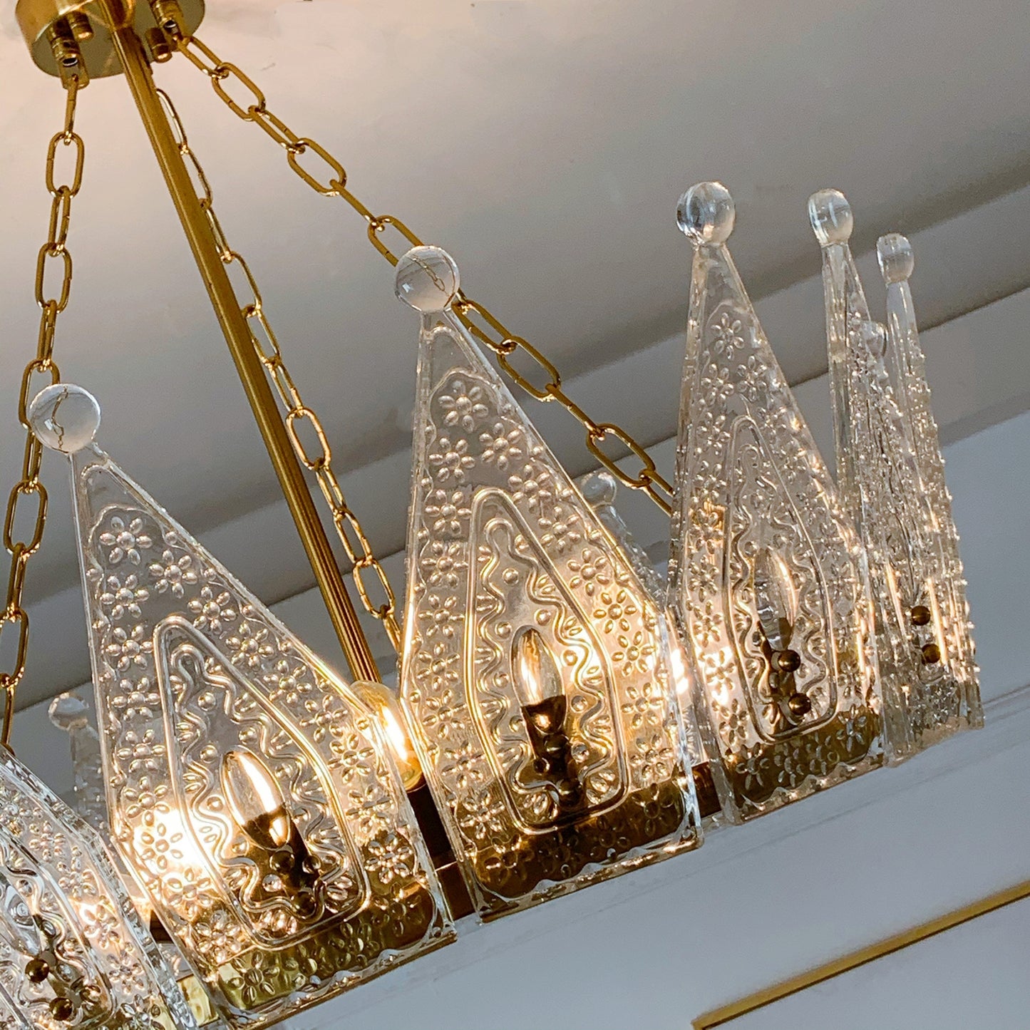 Exclusive Patented Crown Brass Chandelier 8-Light - Private Mold 26.77" Dining Room